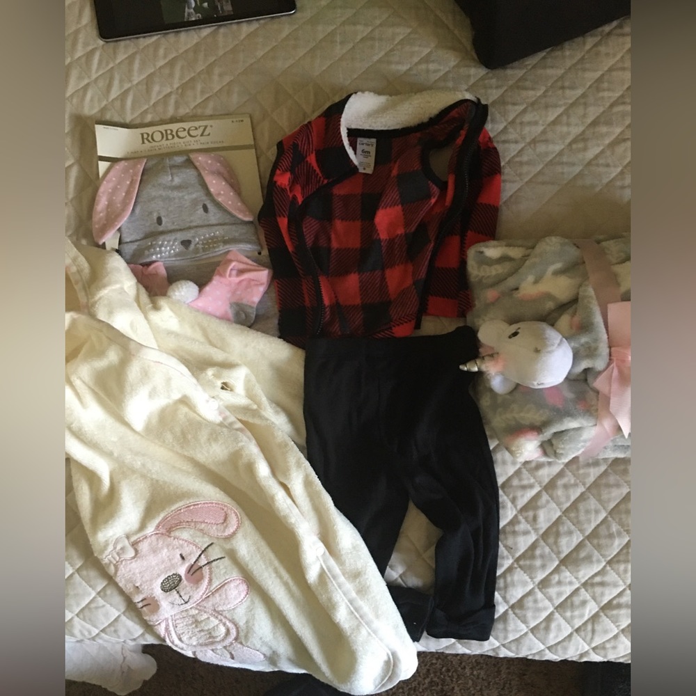 Lot of baby girl items size 0-18 months
